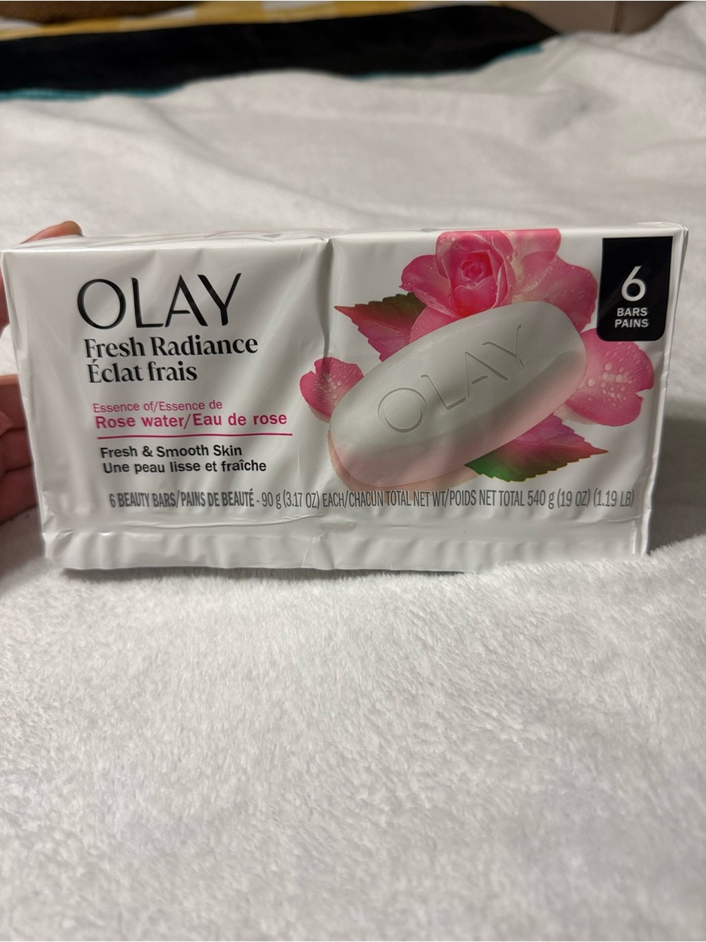OLAY Fresh Radiance Rose Water Beauty Bars - White & Pink